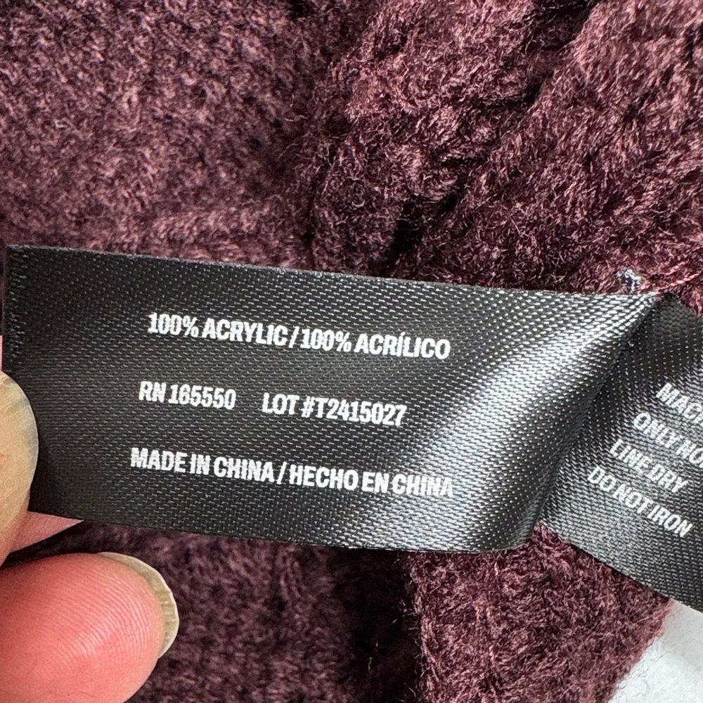 32 Degrees Burgundy Knit Beanie